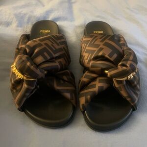 Fendi Feel brown FF satin slides